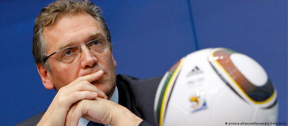 "Não estamos fazendo nada que destrua o futebol", afirmou o secretário-geral da Fifa, Jérôme Valcke