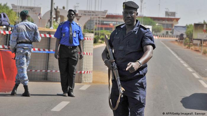 Mali Polizeiabsperrung bei Bamako