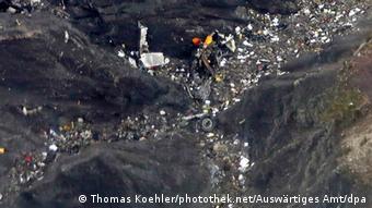 Η ισχύς της πρόσκρουσης μετέτρεψε σε θρύψαλλα το αεροσκάφος της Germanwings