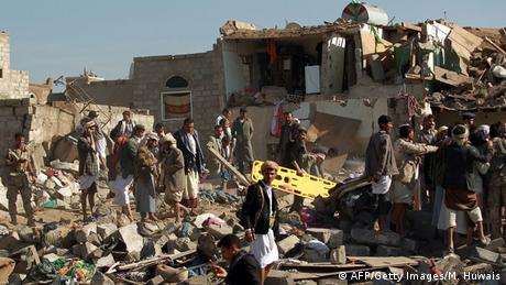 Jemen Zerstörung in Sanaa nach dem Luftangriff