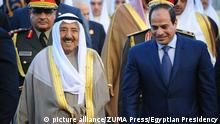 ملک سلمان، پادشاه عربستان سعودی و عبدالفتاح سیسی، رئیس جمهور مصر در شرم‌الشیخ