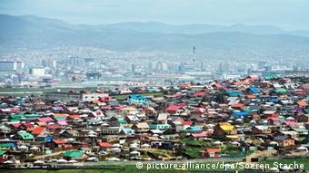 Mongolei Ulan Bator Jurten Zelte Häuser Stadtübersicht 