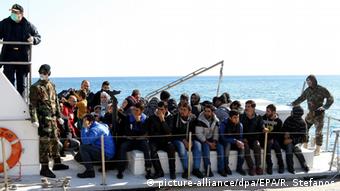 Πρόσφυγες στις ακτές της Κρήτης