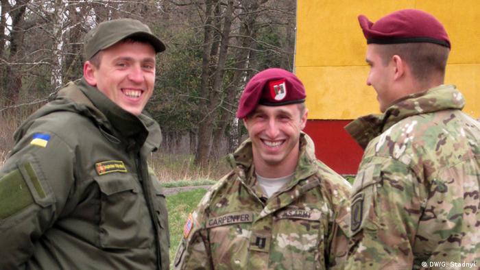 Ukraine - Amerikanische und ukrainische Soldaten