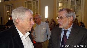 Ο βουλευτής Β. Γκέρκε με τον ομότιμο καθηγητή Χ. Φλάισερ (δ)