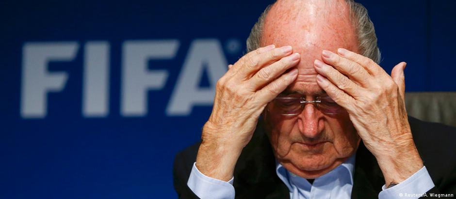 O presidente da Fifa, Joseph Blatter, é o favorito para vencer a eleição da entidade máxima do futebol
