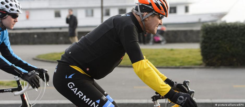 Secretário de Estado americano é adepto do ciclismo