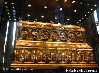 Золотий ковчег у Кельнському соборі 