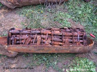 Thousands of WWII-Era Bombs Discovered in Germany | Germany | DW.DE ...