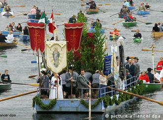 Tijelovska procesija na jezeru Staffel u Bavarskoj