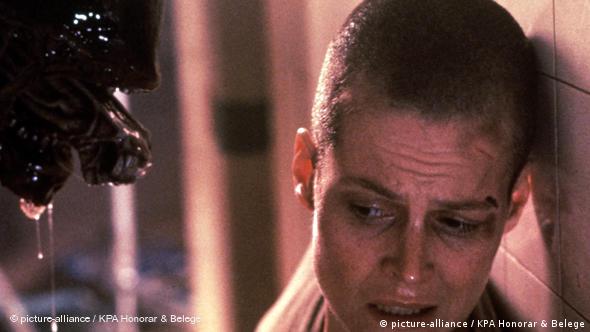 Sigourney Weaver wird 60 Alien Flash Format