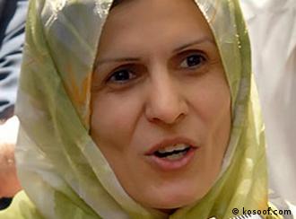 ژیلا بنی‌یعقوب محکوم به یک سال زندان و سی سال محرومیت از حرفه روزنامه‌نگاری