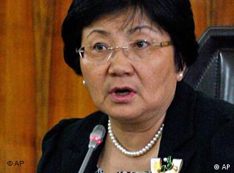 Otunbayeva seized power, but wants to establish democracy