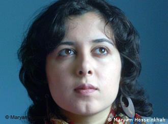 مریم حسین‌خواه می‌گوید راحله ذکایی الان یک زندانی سیاسی محسوب می‌شود و به همین دلیل زندان قرچک ورامین دیگر برای او مناسب نیست