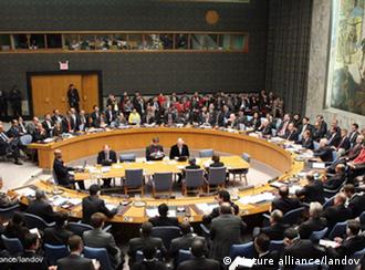 شورای امنیت امروز اعلام کرد که از طرح صلح عنان برای سوریه کاملا حمایت می‌کند